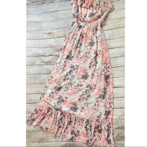 ⛱  CHARLOTTE RUSSE FLORAL MAXI DRESS